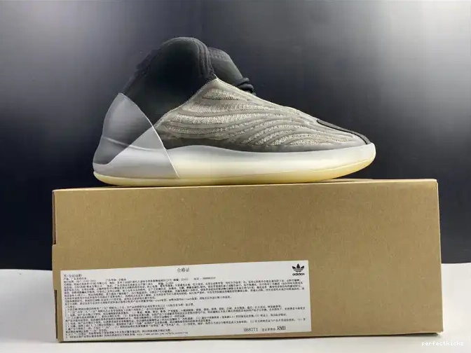 Barium Quantum Yeezy Adidas H68771 0611